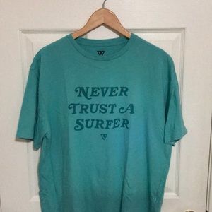 Vissla tshirt! Worn only once! Size Large!